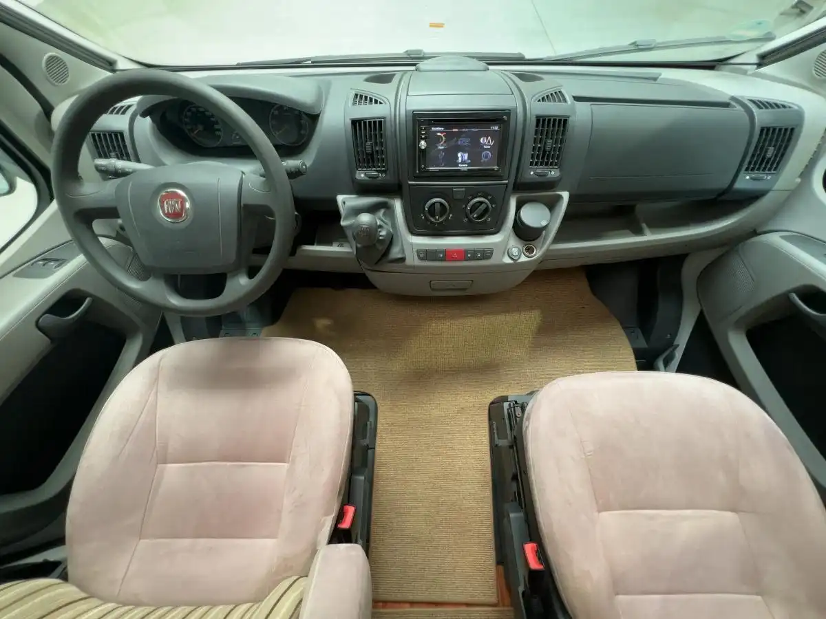 HYMER-ERIBA T 674 CL Exclusive-Line - Ansicht 7